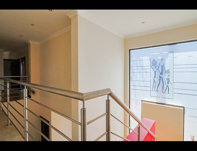 3 BEDROOM TOWNHOUSE FOR SALE IN BASSONIA